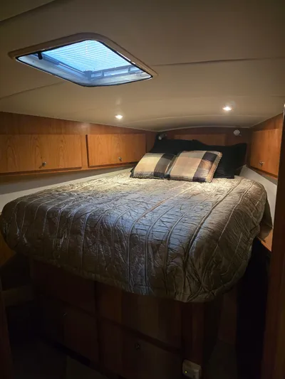 Third Wish Yacht Photos Pics Bedroom in Navigator 44C boat, year 2005.