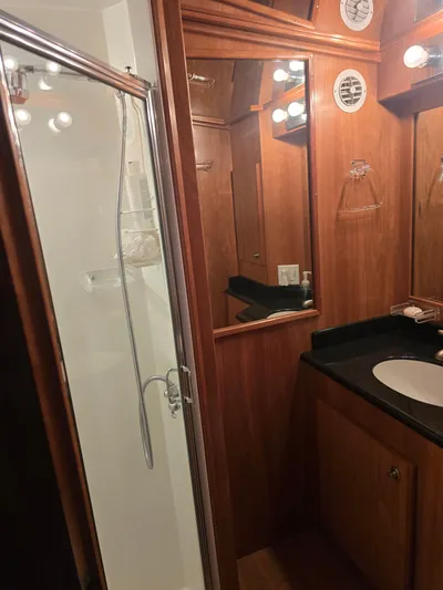 Third Wish Yacht Photos Pics Luxurious bathroom in a 2005 Navigator 44C yacht.