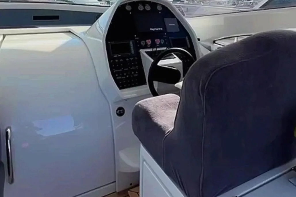 Pershing 50 | 2009 | 50ft | Boatshop24