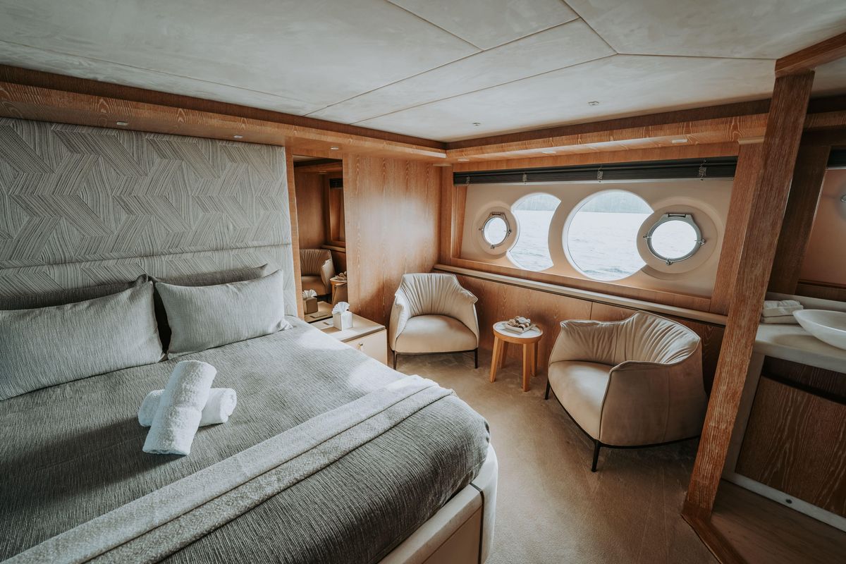 2013 Monte Carlo Yachts 86 