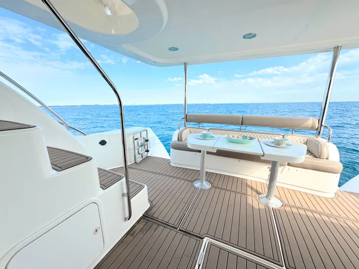 Aviana Joli Yacht Photos Pics 