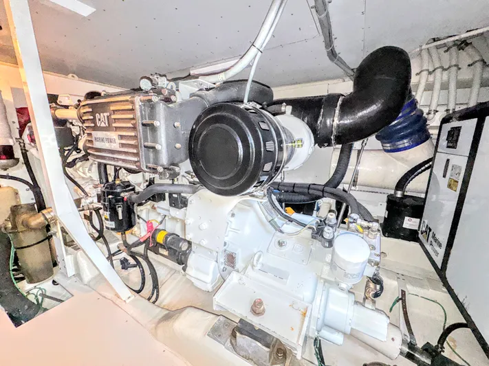 Aviana Joli Yacht Photos Pics 