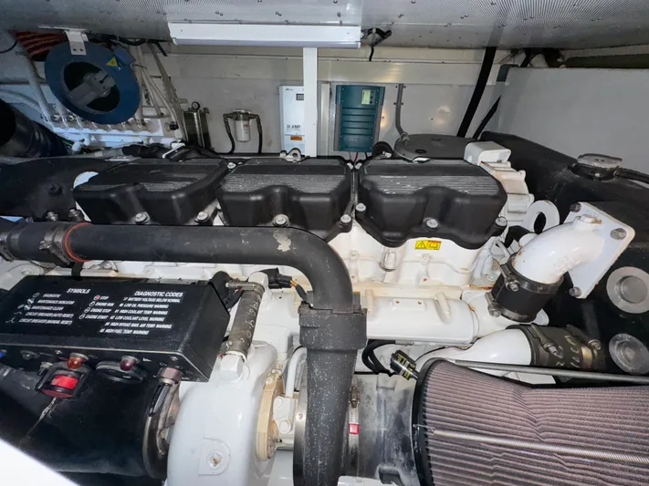 Aviana Joli Yacht Photos Pics 