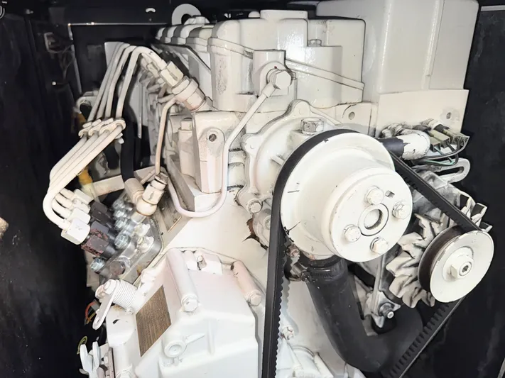 Aviana Joli Yacht Photos Pics 