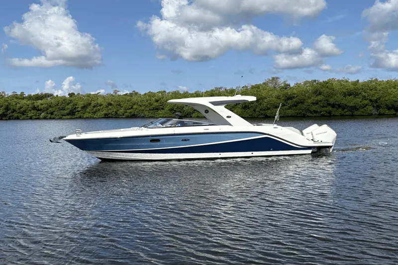 Cheers! Yacht Photos Pics 