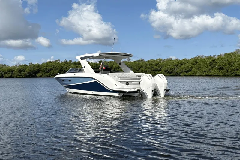 Cheers! Yacht Photos Pics 