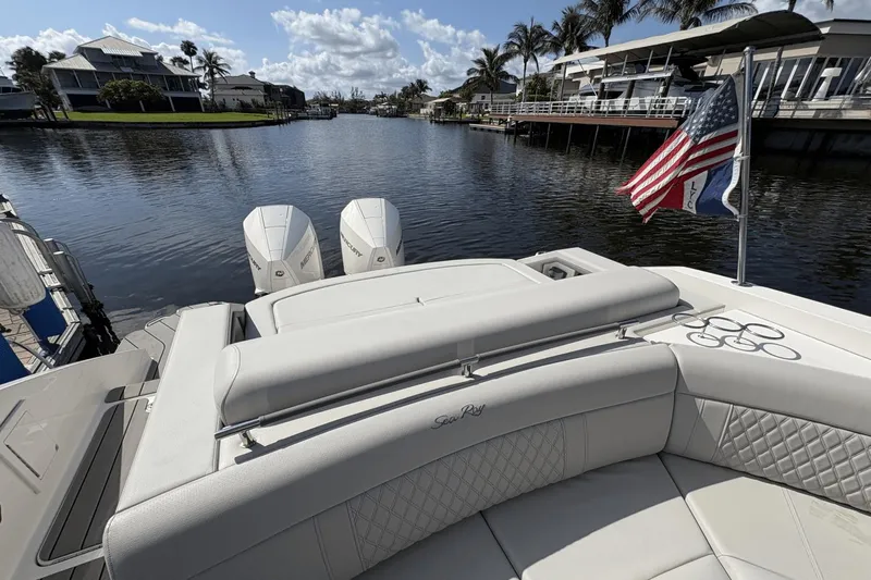 Cheers! Yacht Photos Pics 