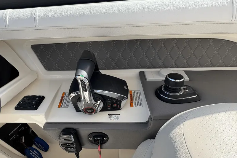 Cheers! Yacht Photos Pics 