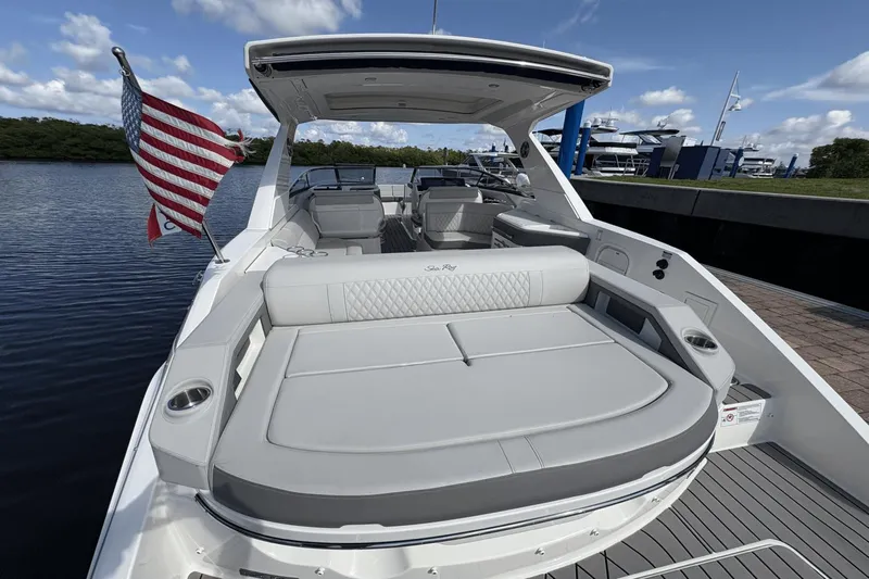 Cheers! Yacht Photos Pics 