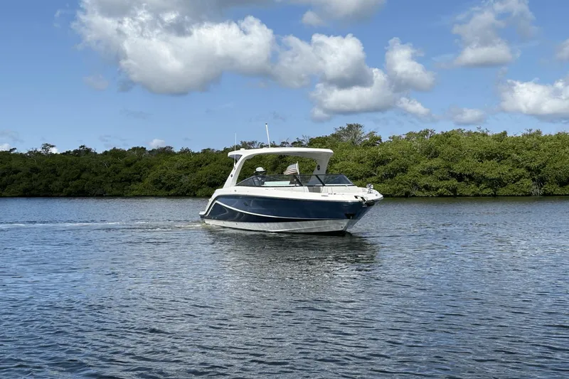 Cheers! Yacht Photos Pics 