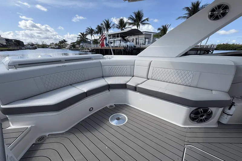 Cheers! Yacht Photos Pics 