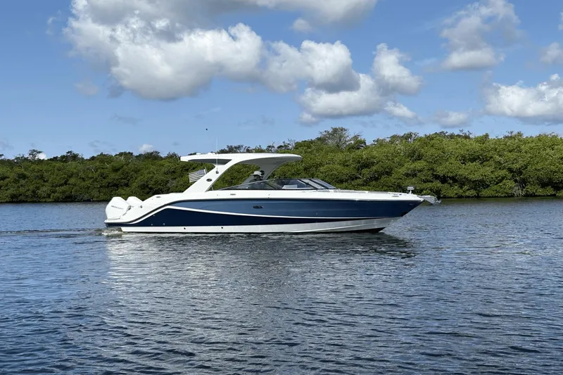 Cheers! Yacht Photos Pics 