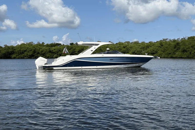 Cheers! Yacht Photos Pics 