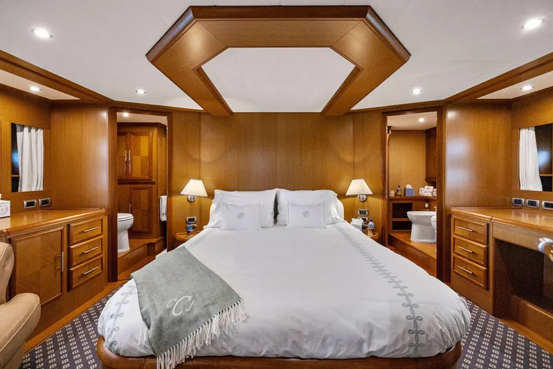 Cetacea Yacht Photos Pics 