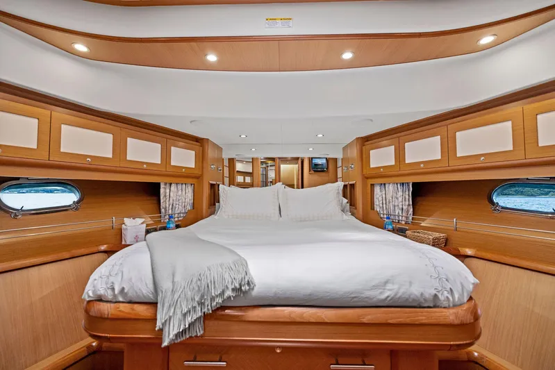 Cetacea Yacht Photos Pics 