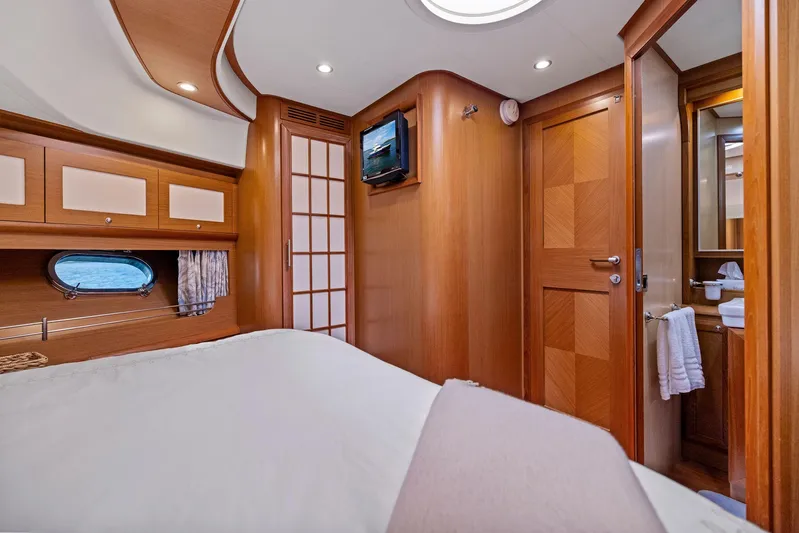 Cetacea Yacht Photos Pics 