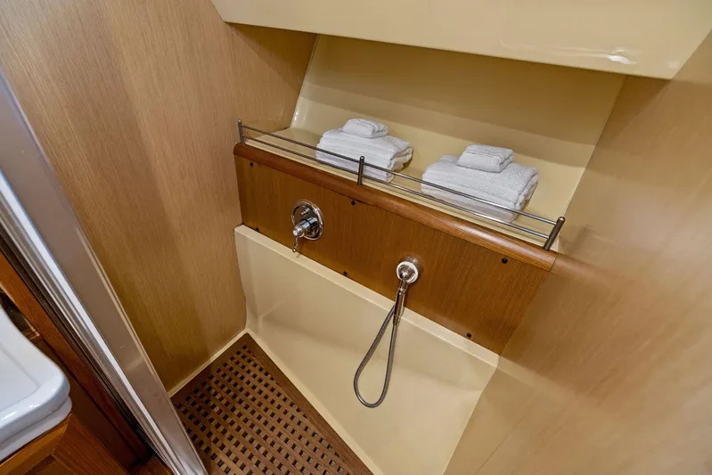 Cetacea Yacht Photos Pics 