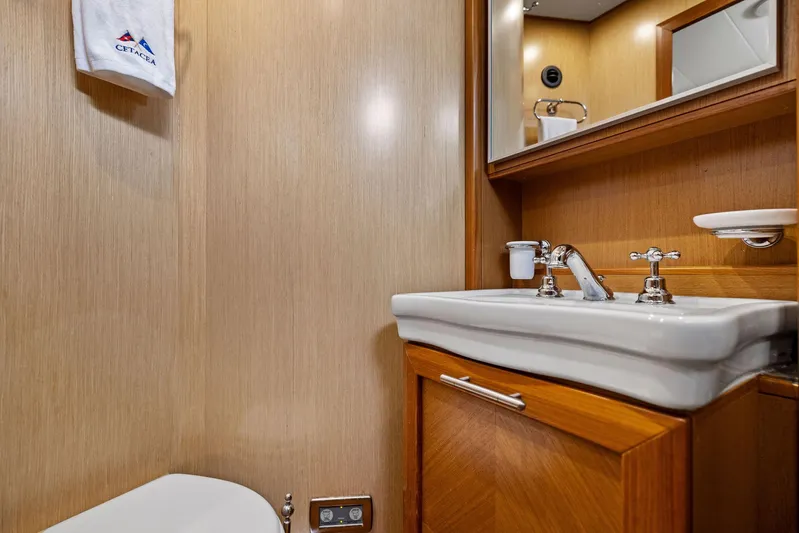 Cetacea Yacht Photos Pics 