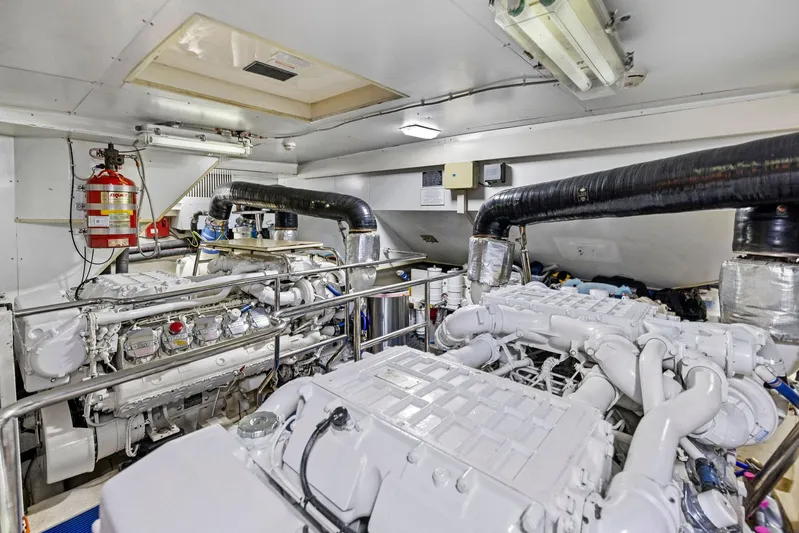 Cetacea Yacht Photos Pics 