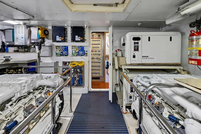 Cetacea Yacht Photos Pics 