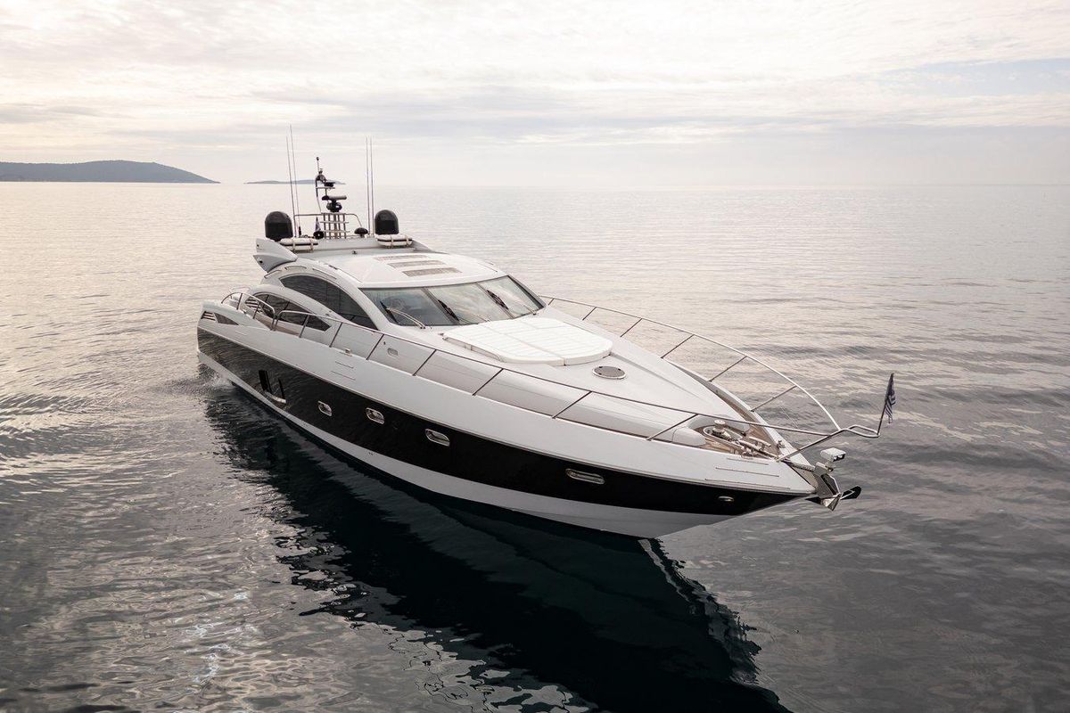 2011 Sunseeker 73