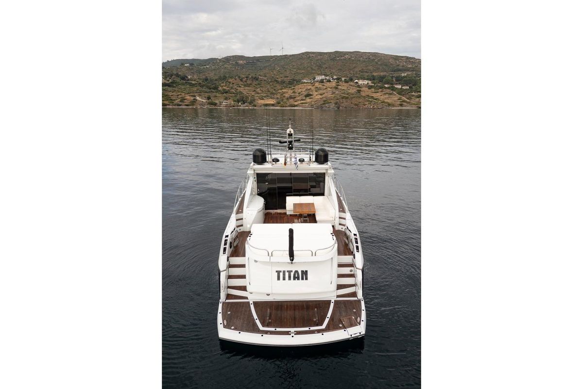 2011 Sunseeker 73