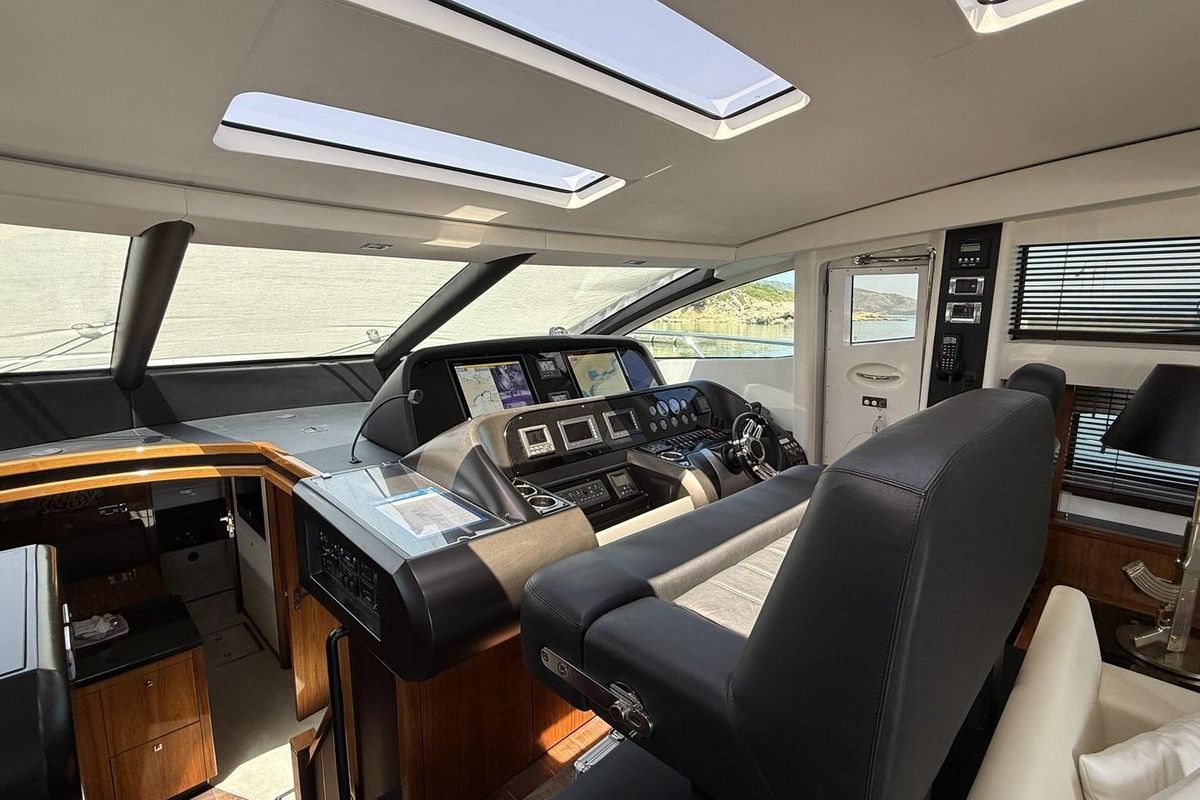 2011 Sunseeker 73