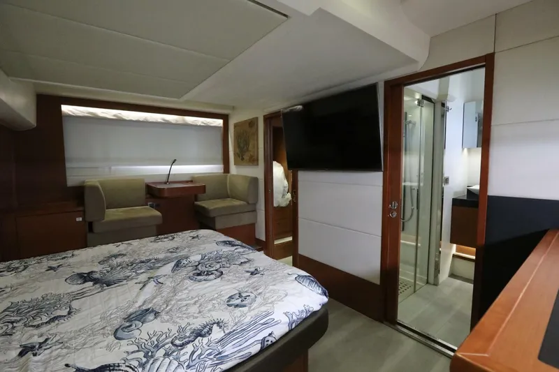 Rebus Yacht Photos Pics 2015 Prestige 550 Fly - Image 42