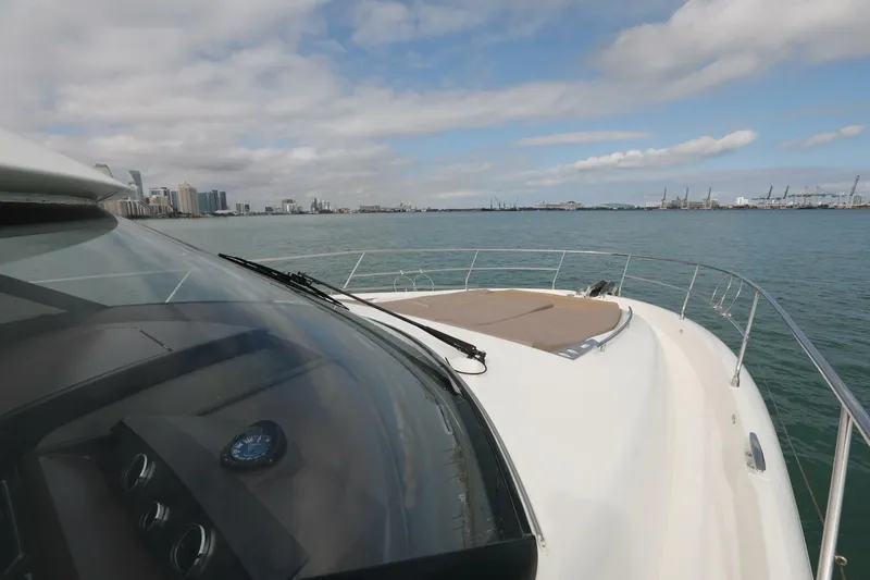 Rebus Yacht Photos Pics 2015 Prestige 550 Fly - Image 15