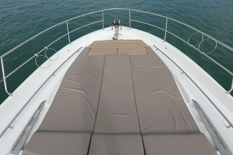 Rebus Yacht Photos Pics 2015 Prestige 550 Fly - Image 18