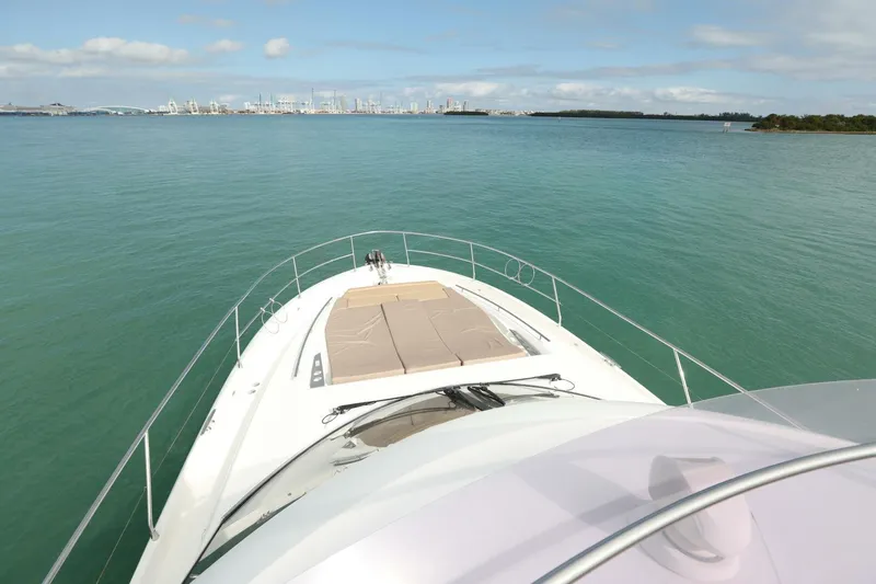 Rebus Yacht Photos Pics 2015 Prestige 550 Fly - Image 14