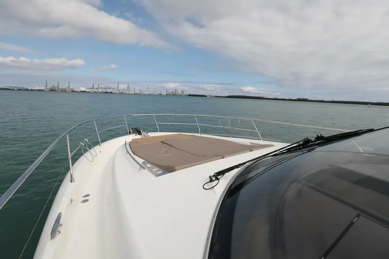 Rebus Yacht Photos Pics 2015 Prestige 550 Fly - Image 17