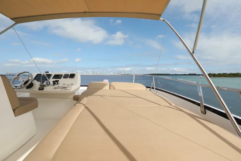 Rebus Yacht Photos Pics 2015 Prestige 550 Fly - Image 22