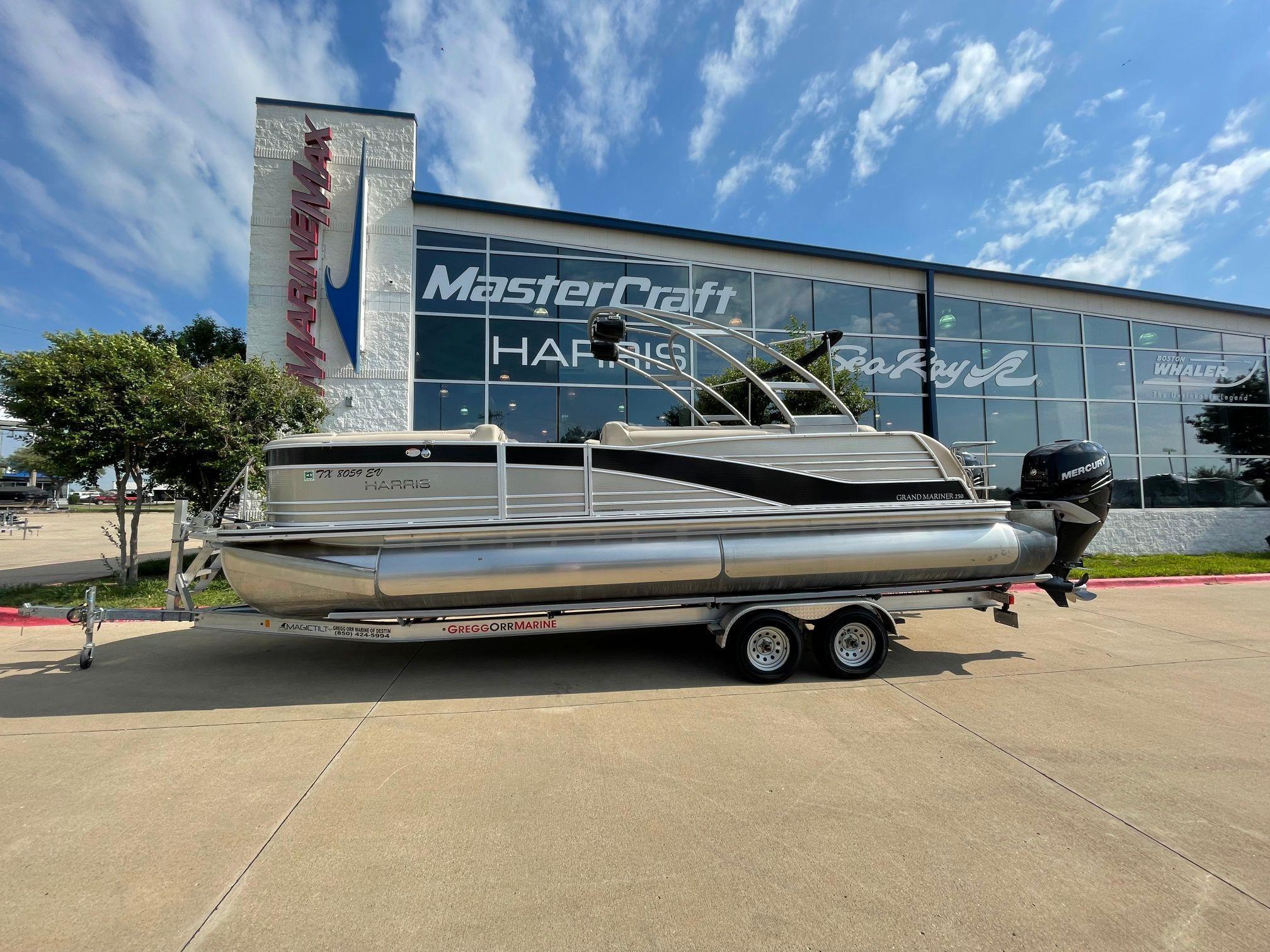 2017 Harris Grand Mariner 250 Twin Engine Pontoon for sale YachtWorld