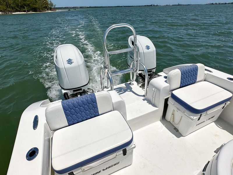 2022 Twin Vee 260SE