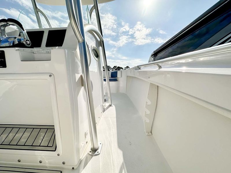 2022 Twin Vee 260SE
