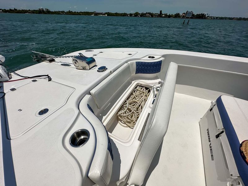 2022 Twin Vee 260SE