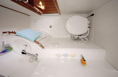2004 Lagoon 380