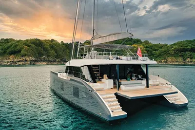 2021 Sunreef 70