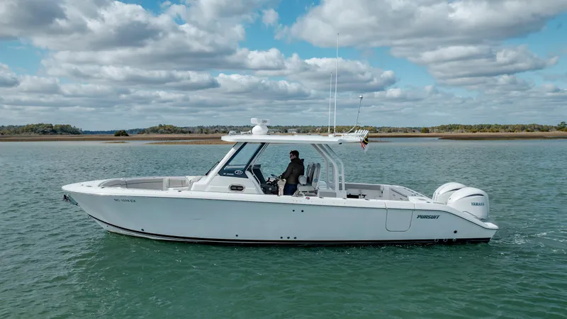 Mindy's Tyde III Yacht Photos Pics 