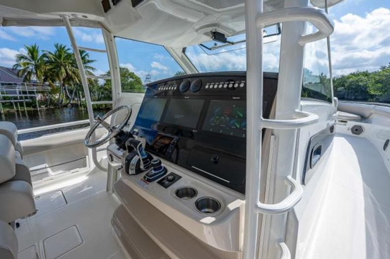 2020 Boston Whaler 42 