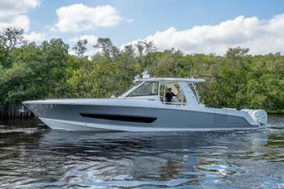 2020 Boston Whaler 42 