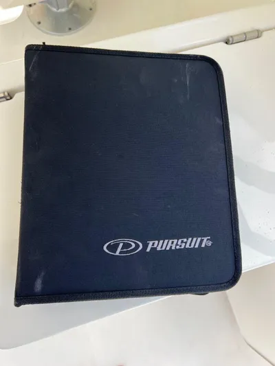  Yacht Photos Pics 2022 Pursuit 266 Dc - Image 40