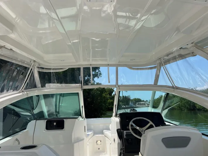  Yacht Photos Pics 2022 Pursuit 266 Dc - Image 42