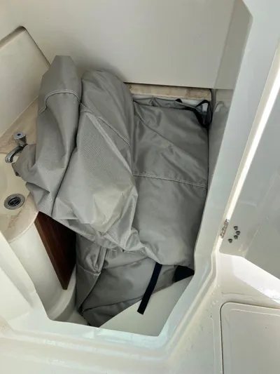  Yacht Photos Pics 2022 Pursuit 266 Dc - Image 37