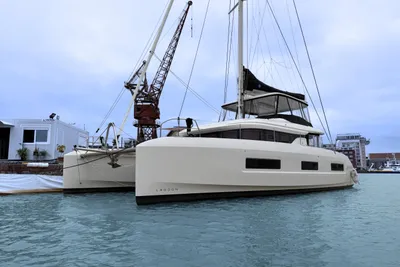 Lagoon 55