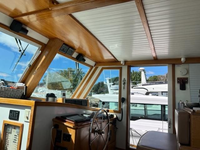 1996-38-duffy-wilbur-flybridge-cruiser