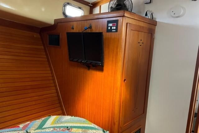 1996-38-duffy-wilbur-flybridge-cruiser