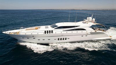 Yacht