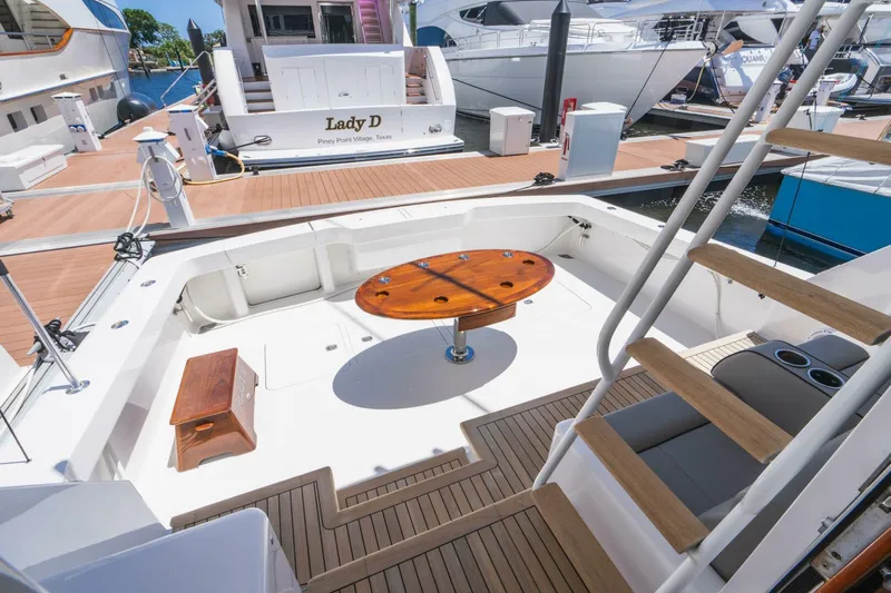 Plan B Yacht Photos Pics 